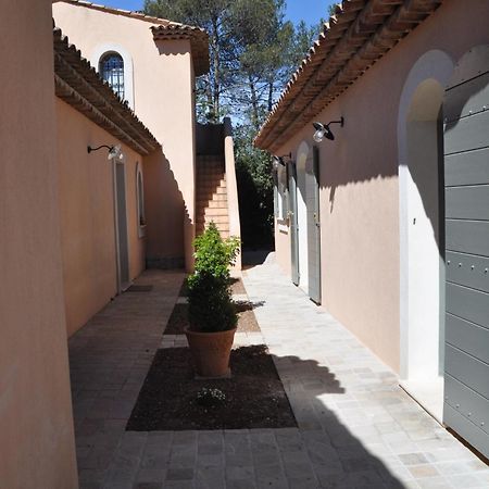 Le Clos Geraldy - Chambres D'Hotes De Charme, Piscine Et Spa Saint-Maximin Exterior foto
