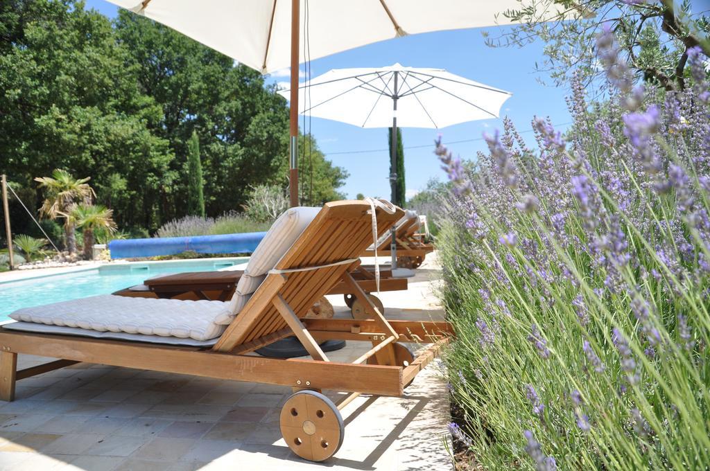 Le Clos Geraldy - Chambres D'Hotes De Charme, Piscine Et Spa Saint-Maximin Exterior foto