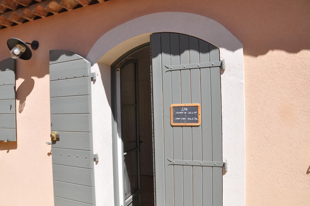 Le Clos Geraldy - Chambres D'Hotes De Charme, Piscine Et Spa Saint-Maximin Exterior foto