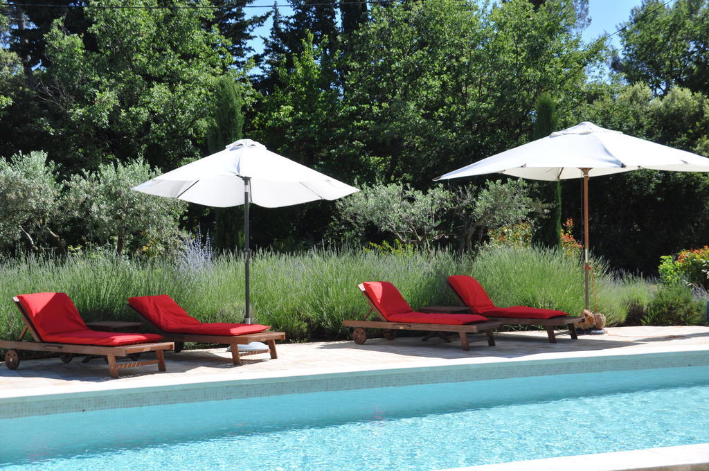 Le Clos Geraldy - Chambres D'Hotes De Charme, Piscine Et Spa Saint-Maximin Exterior foto