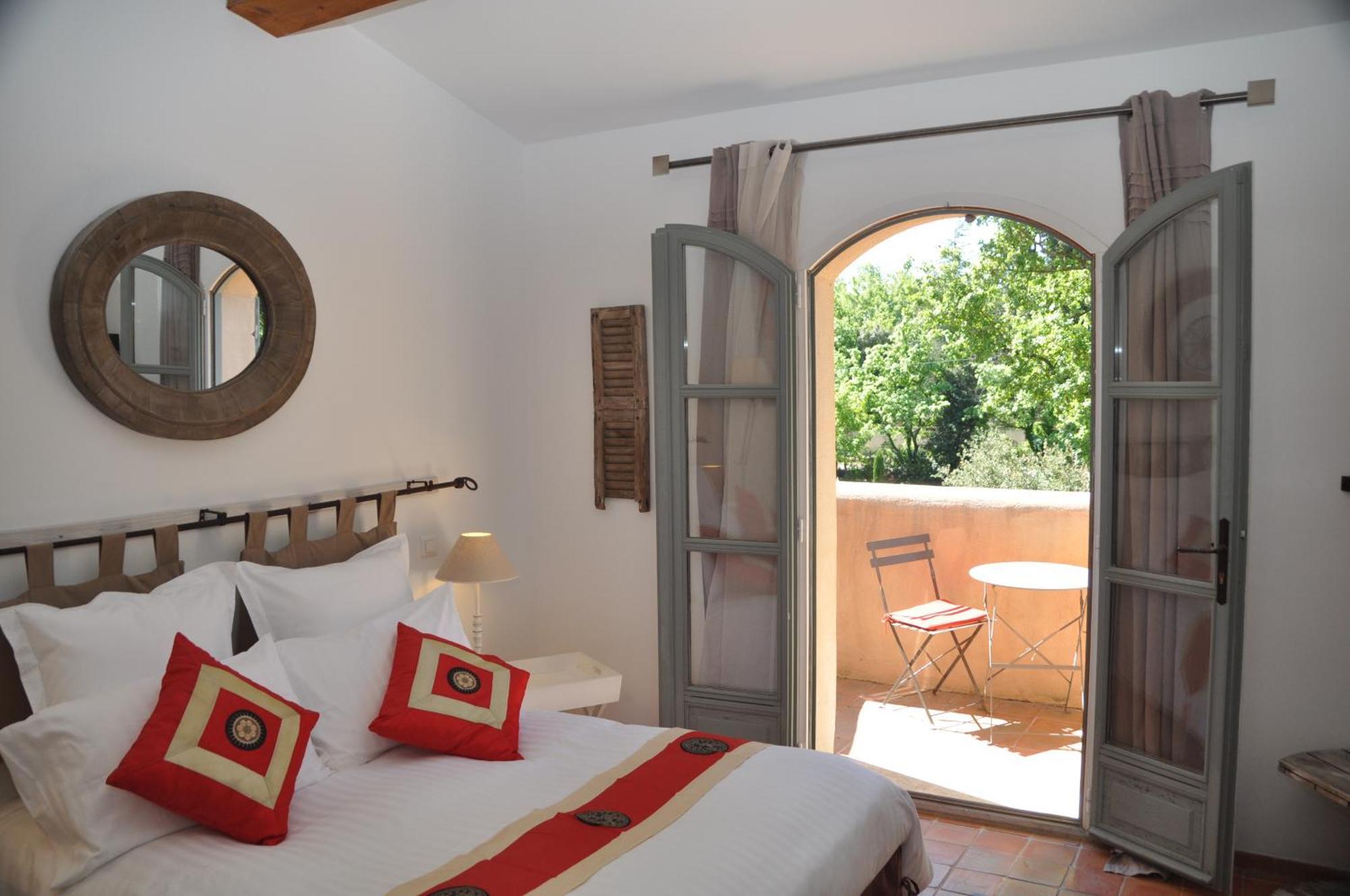 Le Clos Geraldy - Chambres D'Hotes De Charme, Piscine Et Spa Saint-Maximin Exterior foto